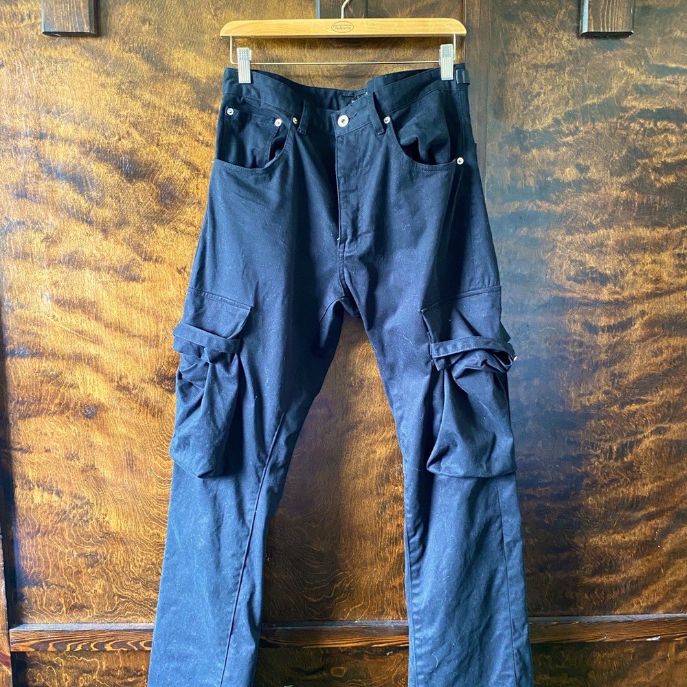 Vuja De cargo bondage pants
